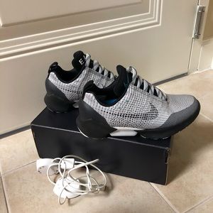 Nike E.A.R.L hyper adapt 1.0